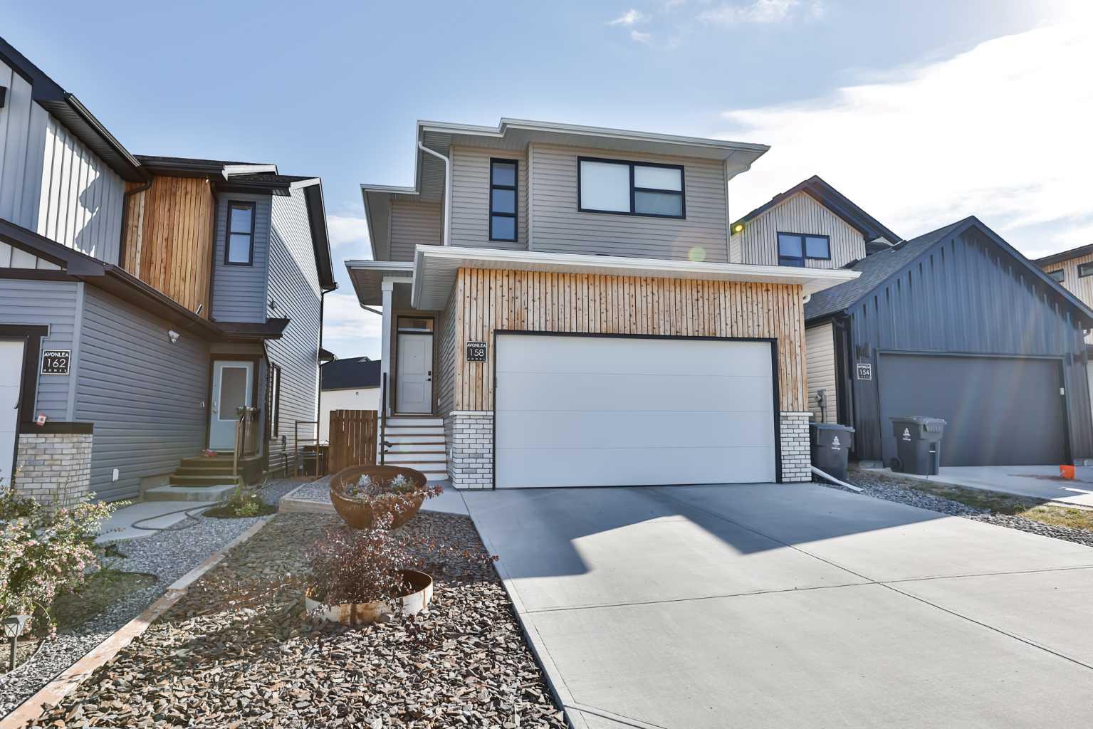 158 Greywolf Rd N, Lethbridge, AB T1H 7G5