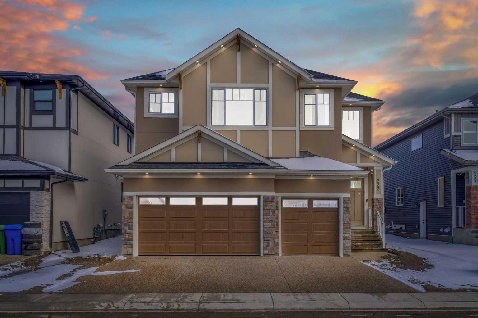 223 Kinniburgh Loop, Chestermere, AB T1X 2S7