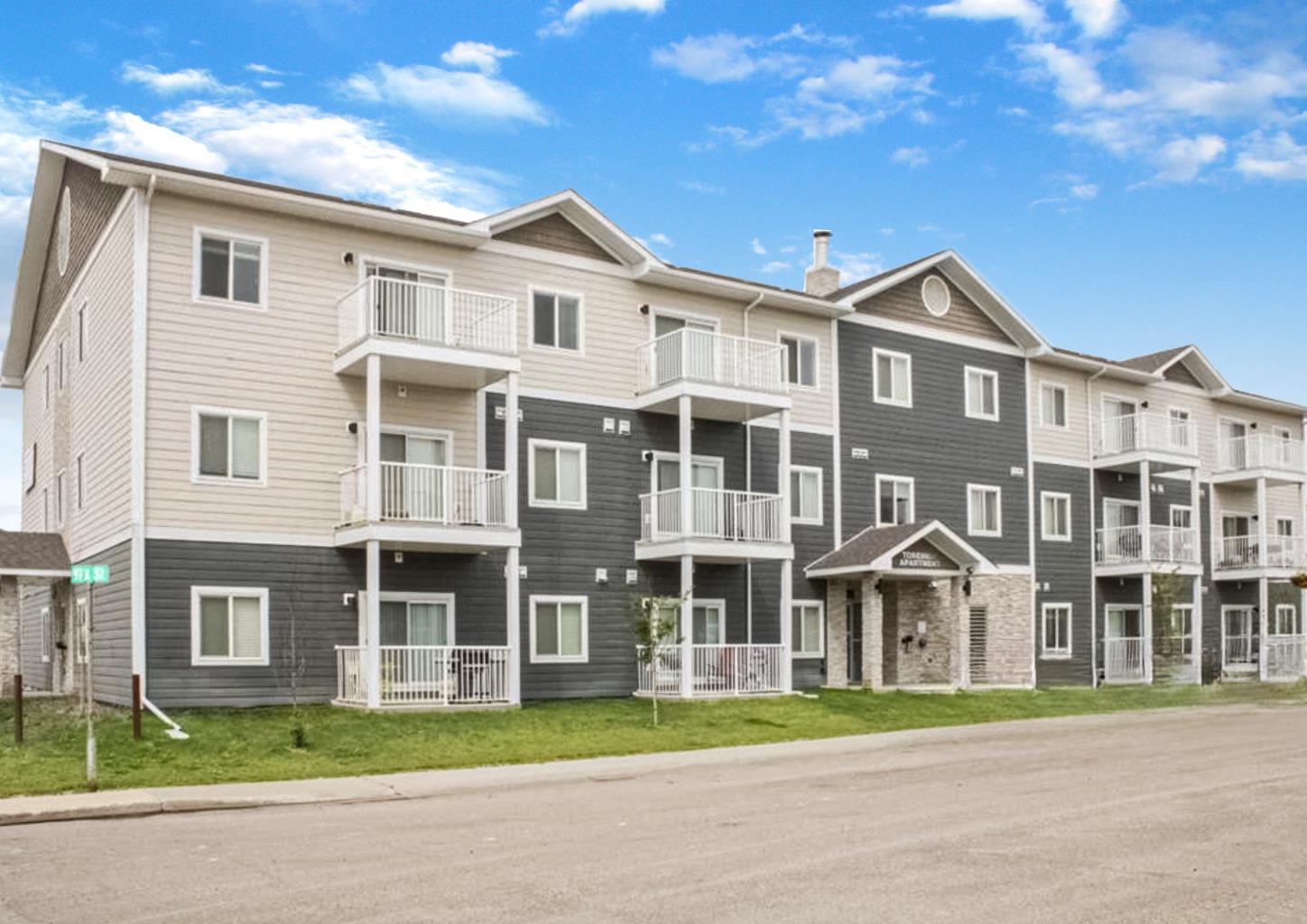 10004 97a Street Unit 103, Grande Prairie, AB T8V 2C1