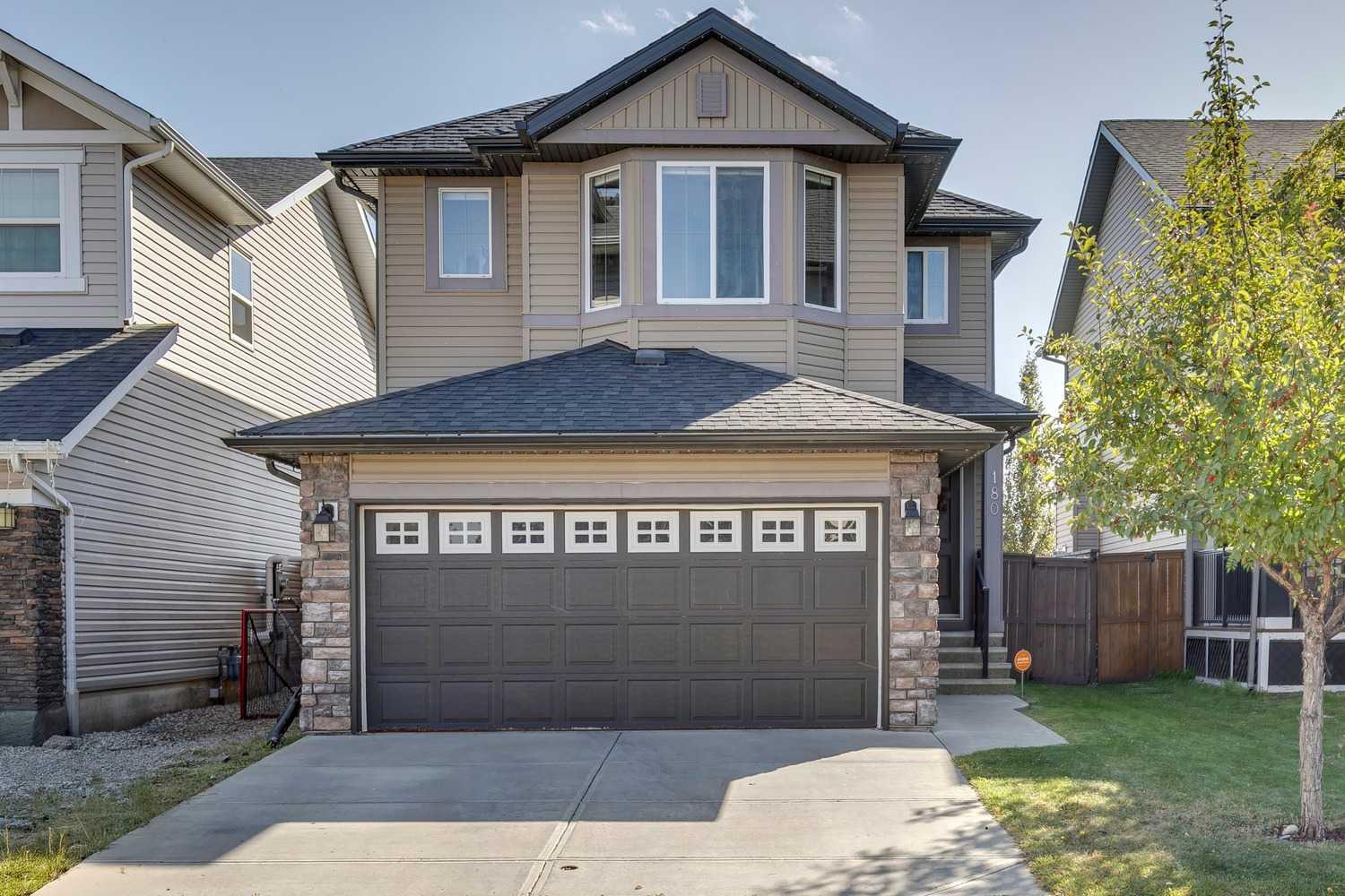 180 Cranberry Cir SE, Calgary, AB T3M 0M1