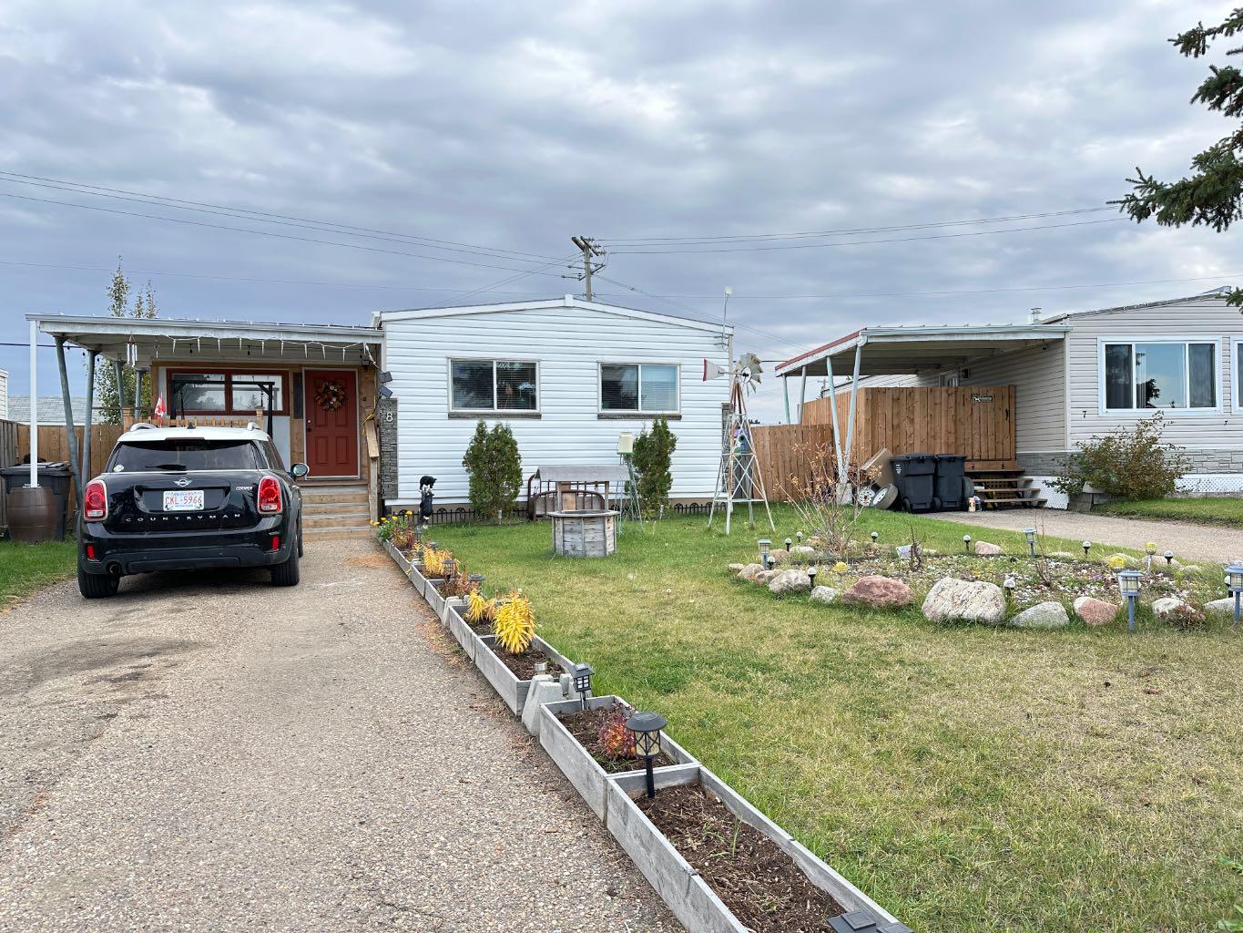 5308 57 Street Unit 8, Lloydminster, AB T9V 3N5