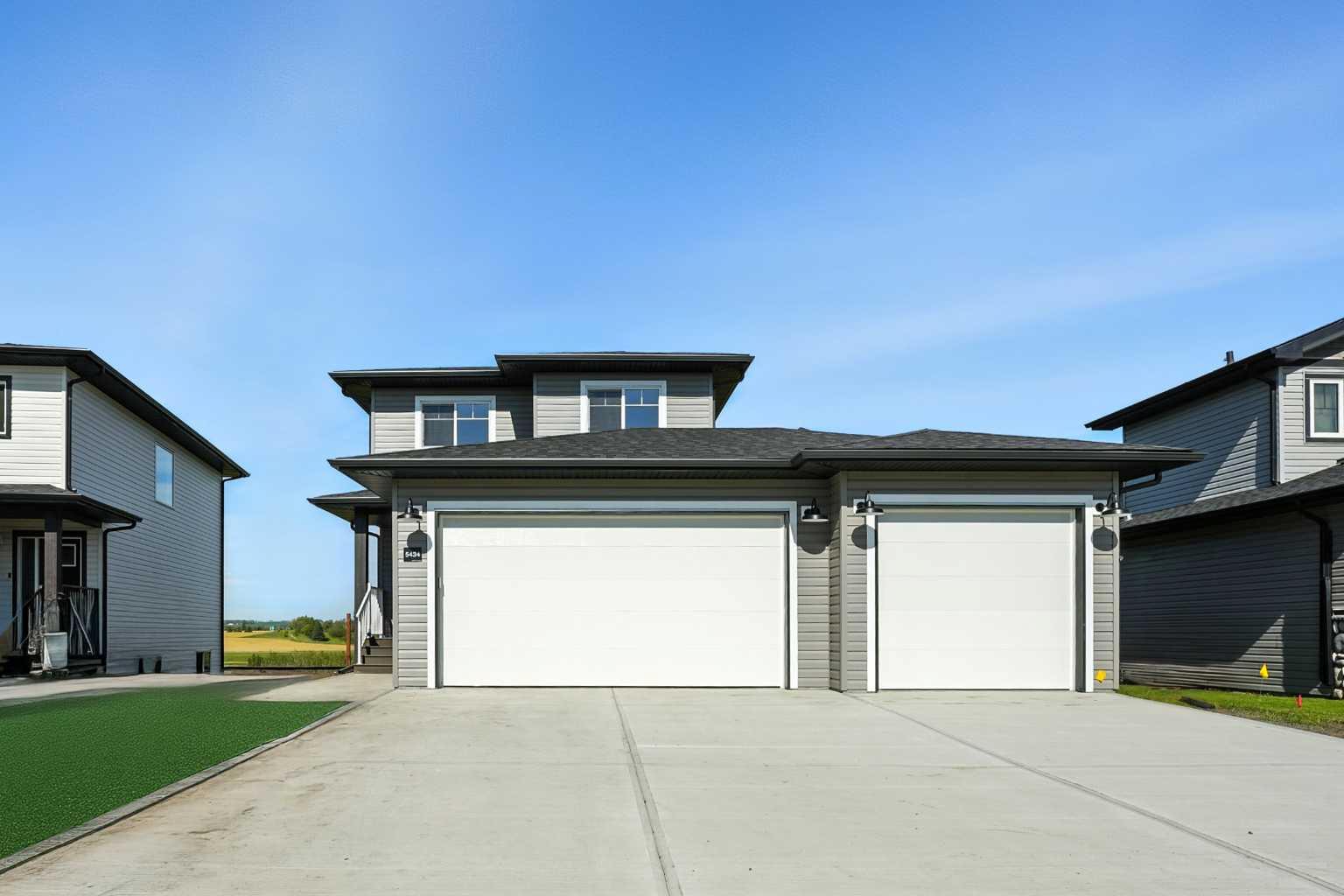 54 Vista Close, Blackfalds, AB T4M 0L3