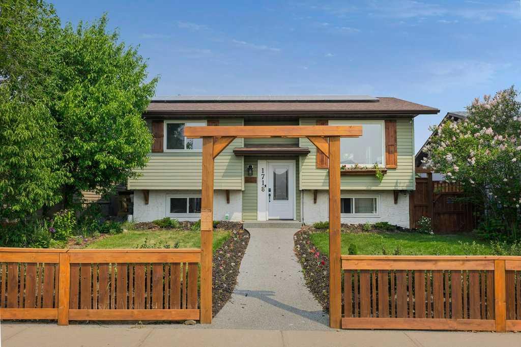 1718 Summerfield Blvd SE, Airdrie, AB T4B 1T3