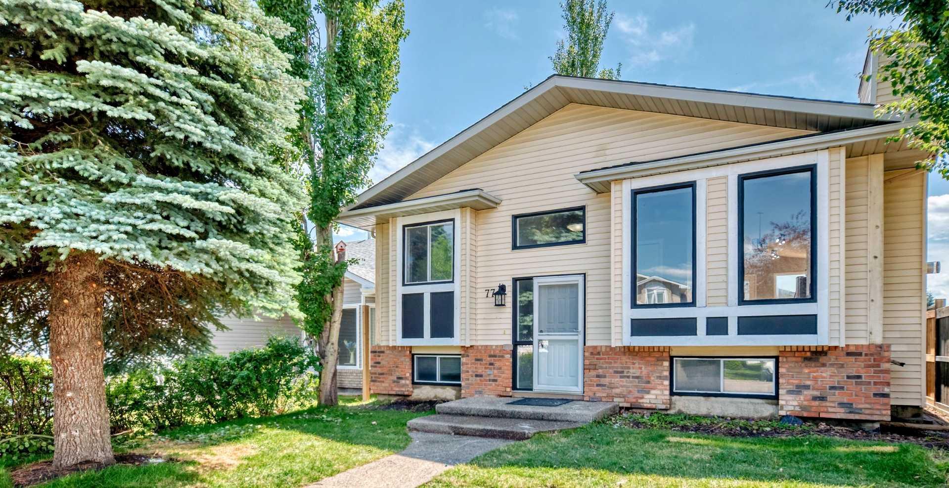 77 Shawfield Way SW, Calgary, AB T2Y 2Y1