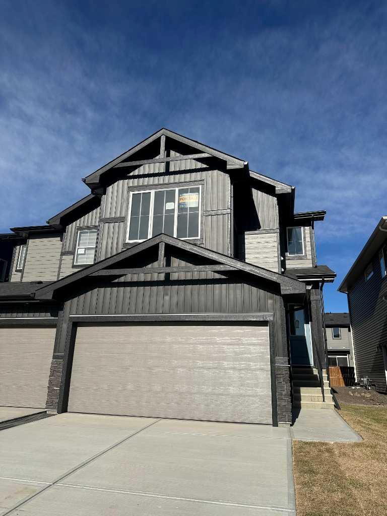 249 Waterford Way, Chestermere, AB T1X 2Z9