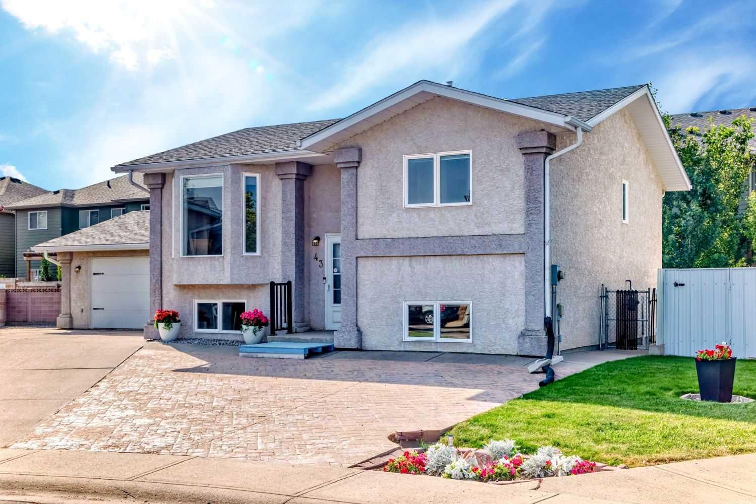 43 Staffordville Cres N, Lethbridge, AB T1H 5R1