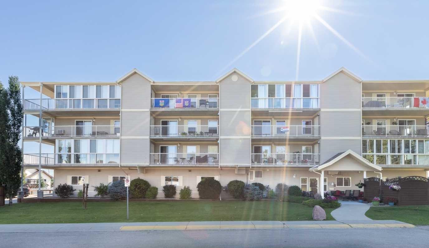 4500 45 Avenue Unit 203, Innisfail, AB T4G 0A3