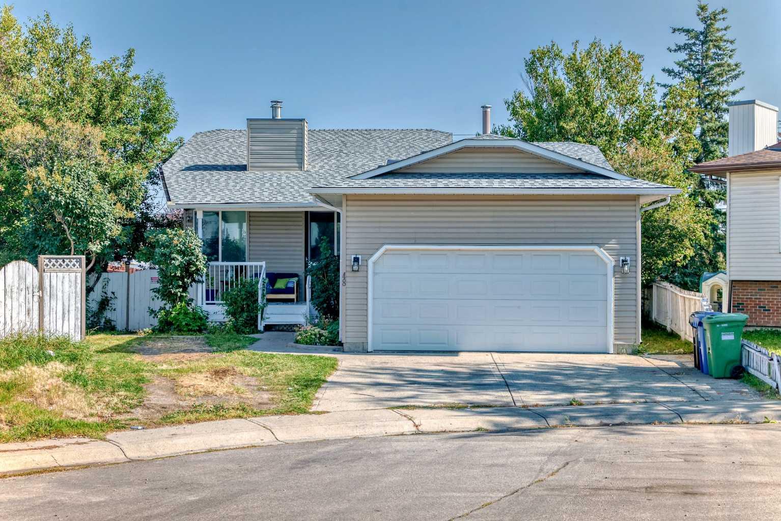 48 Fallingworth Ct NE, Calgary, AB T3J 1G4