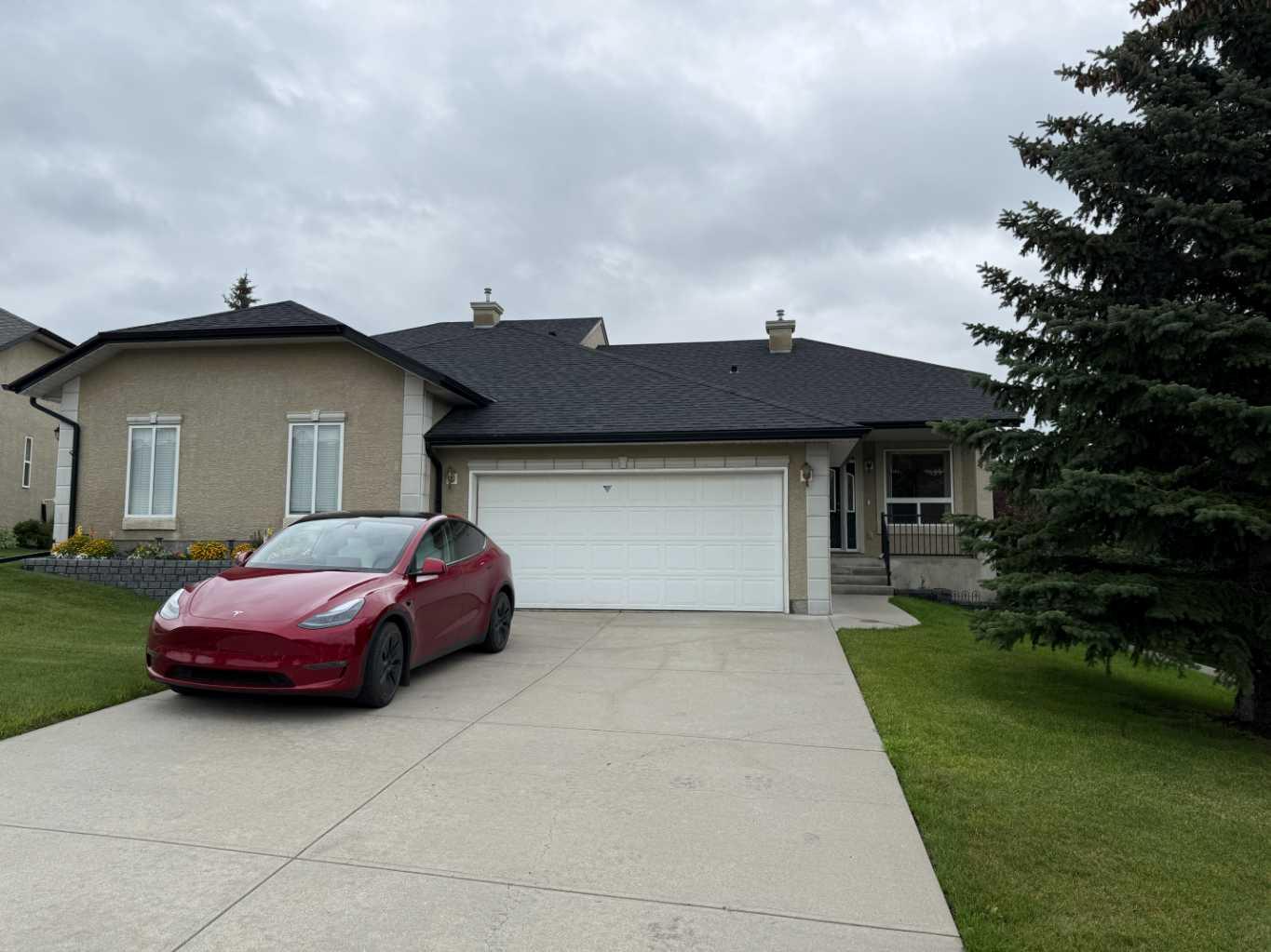 48 Tuscany Village Ct NW, Calgary, AB T3L 2H5