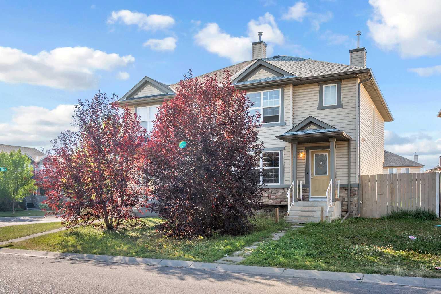 5 Saddlebrook Common NE, Calgary, AB T3J 5M4