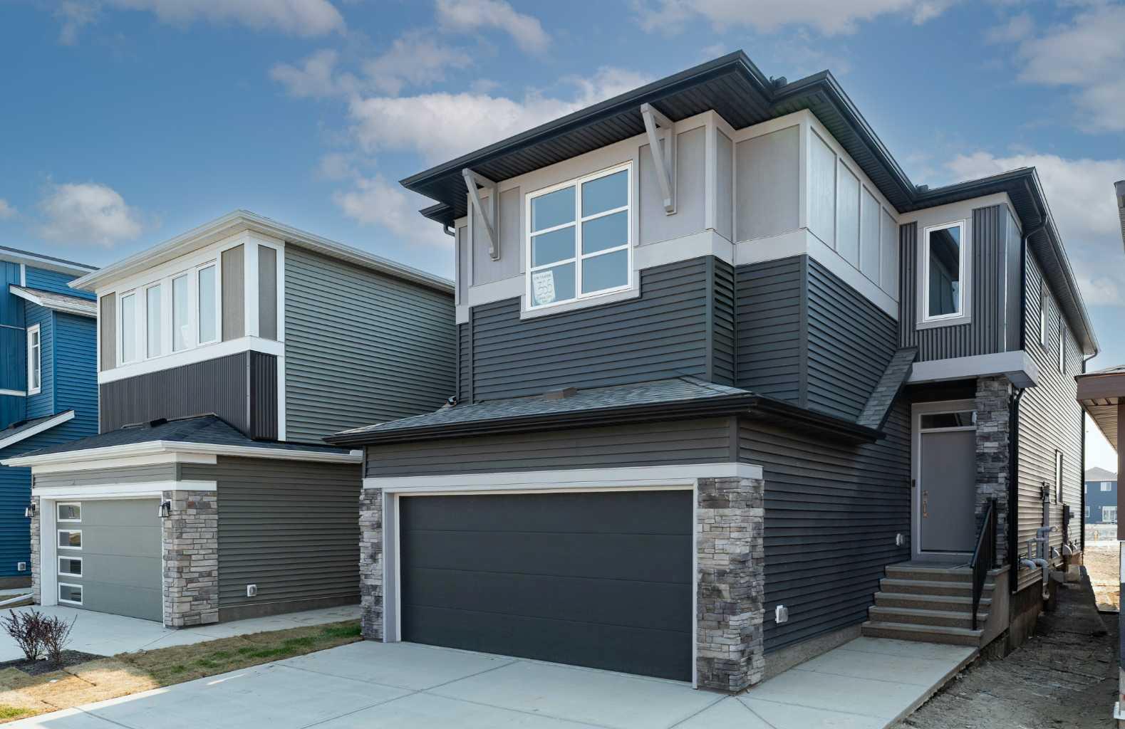 366 Corner Glen Way NE, Calgary, AB T3N 2P1
