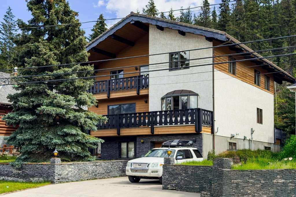 524 Deer St, Banff, AB T1L 1H1