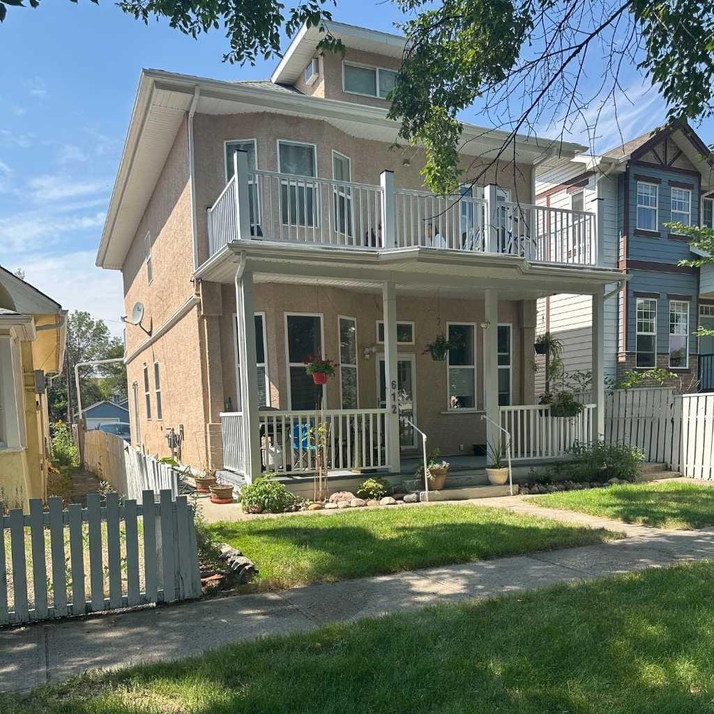 6 Street S Unit 612, Lethbridge, AB T1J 2E3