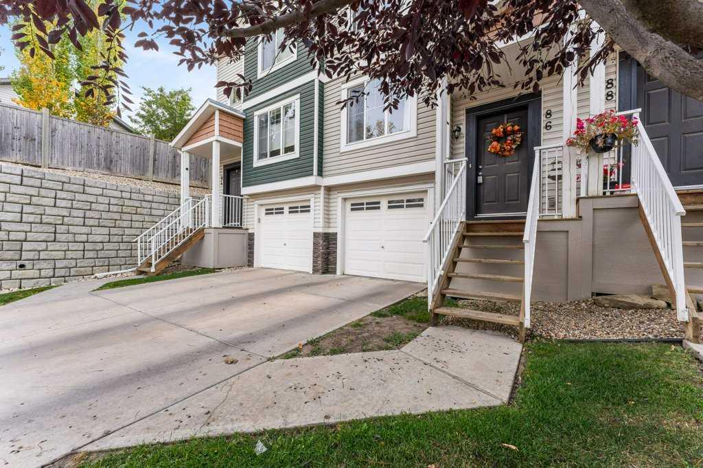 86 Pantego Ln NW, Calgary, AB T3K 0T1