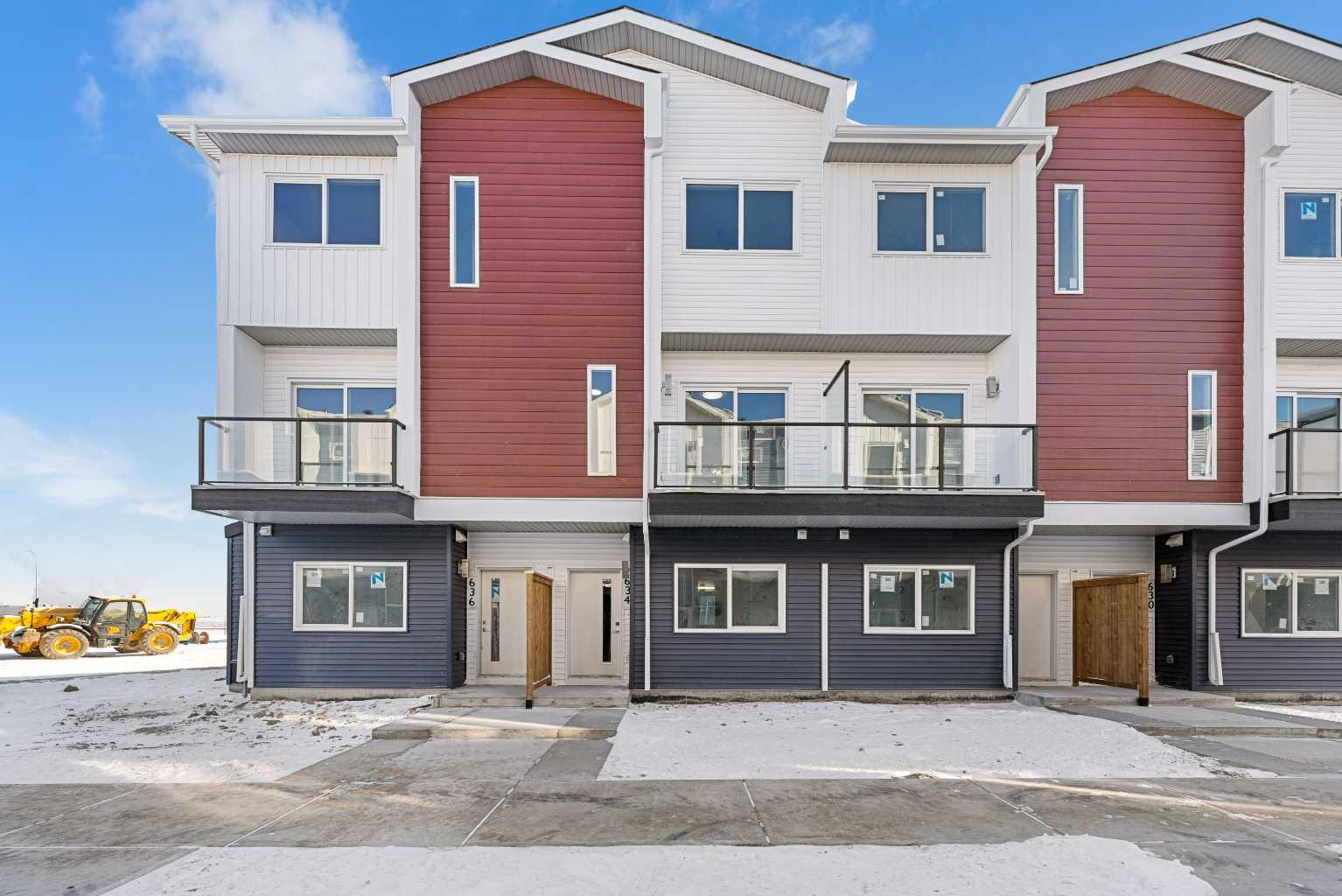 308 Red Sky Villas NE, Calgary, AB T3N 1V4
