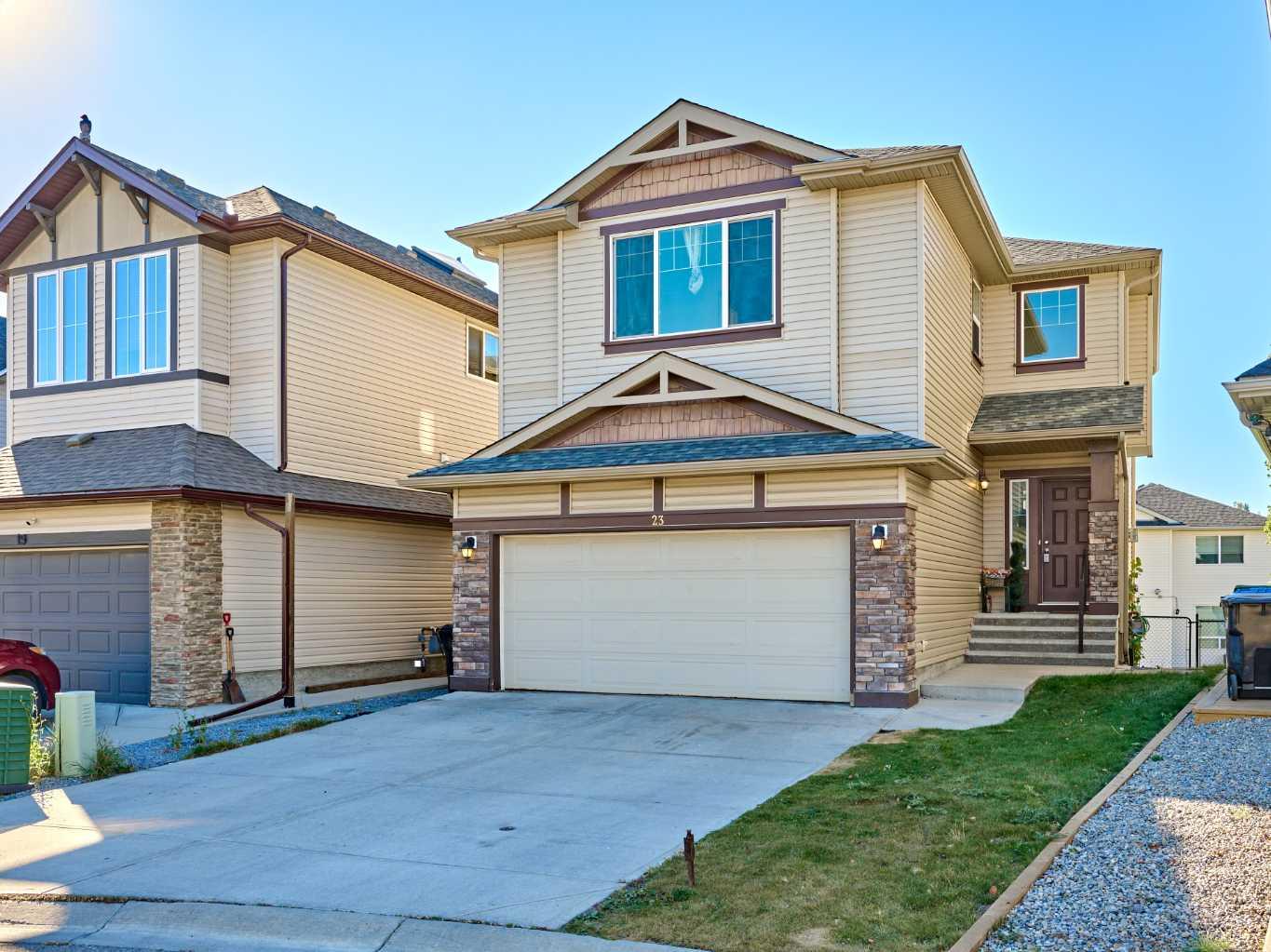 23 Panatella Bay NW, Calgary, AB T3K 0T2