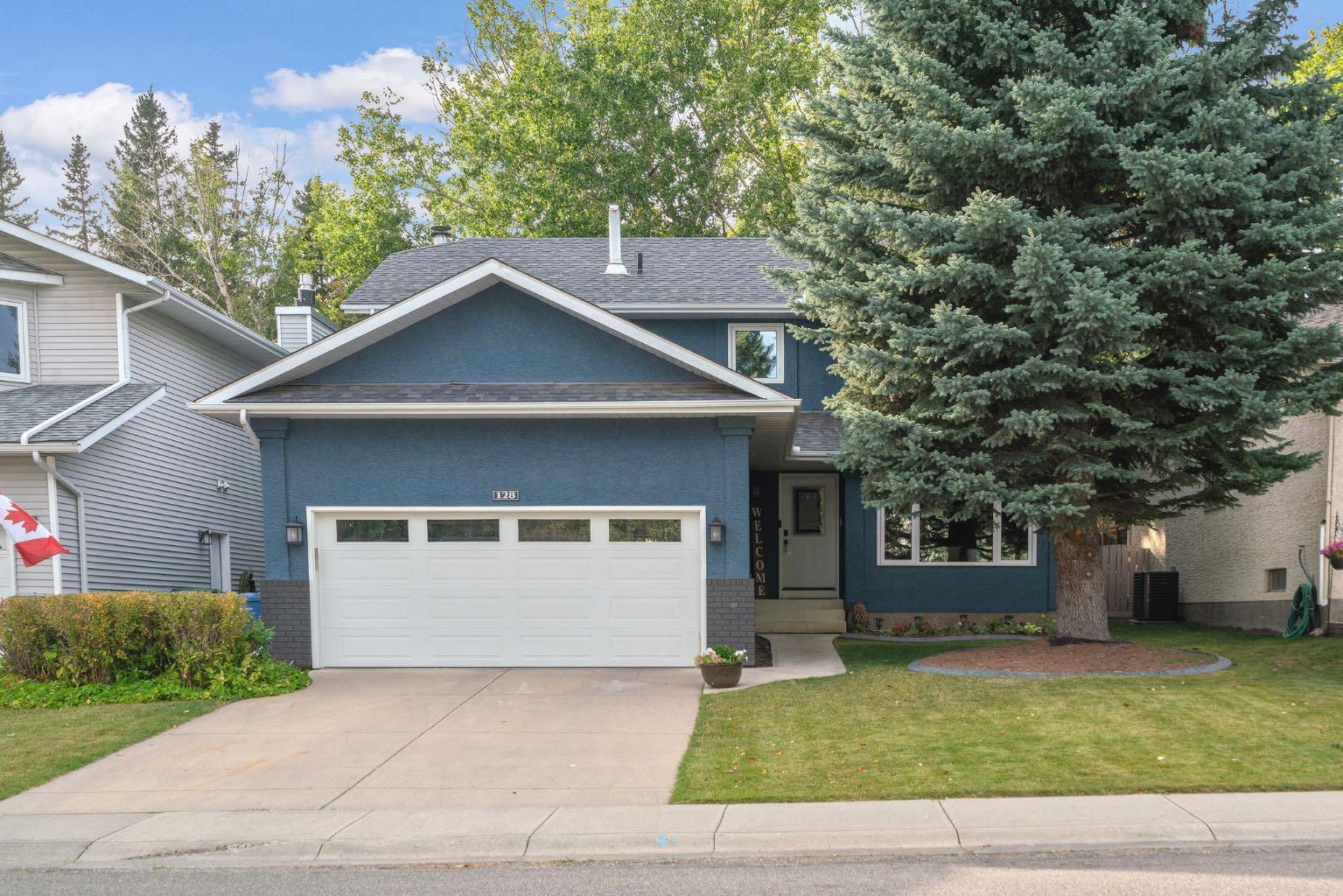 128 Millpark Rd SW, Calgary, AB T2Y 2M9
