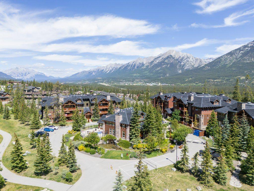 104 Armstrong Place Unit 124, Canmore, AB T1W 3L5