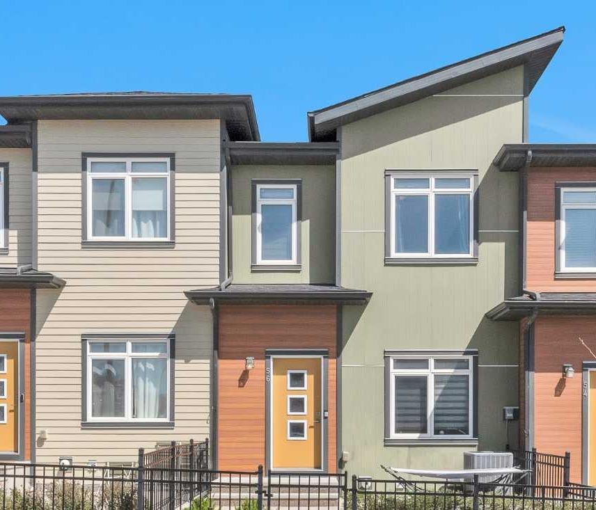 56 Sage Bluff Mnr NW, Calgary, AB T3R 1T5