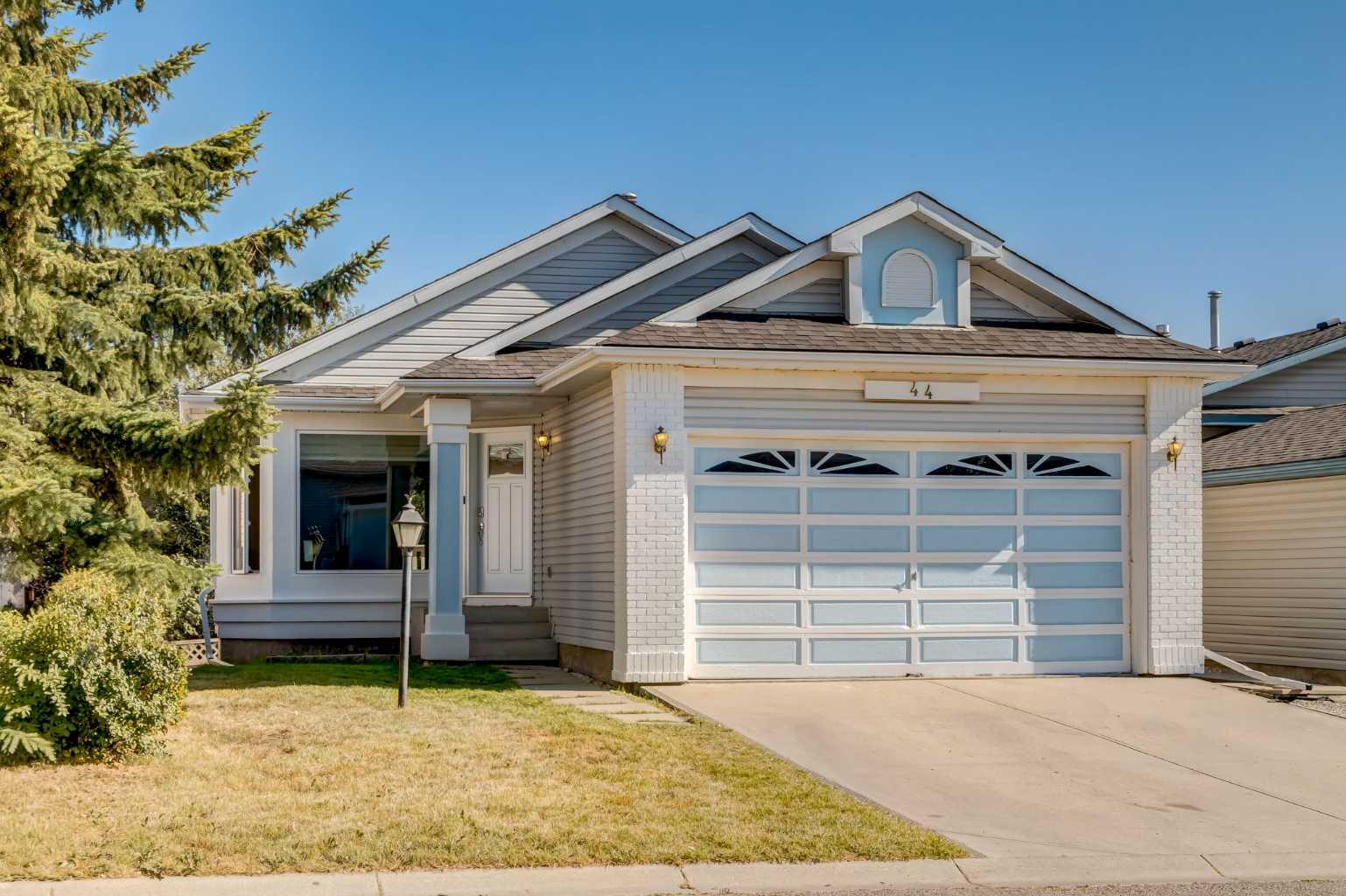 44 Citadel Mnr NW, Calgary, AB T3G 3Y3