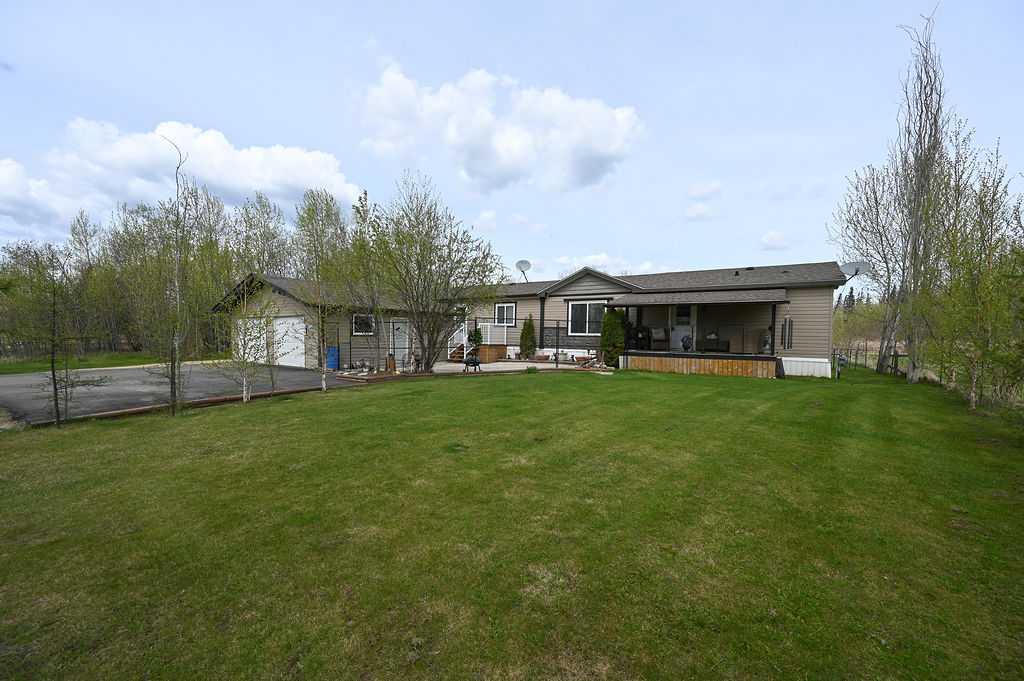 2971 Townsite Cres, Calling Lake, AB T0G 0K0