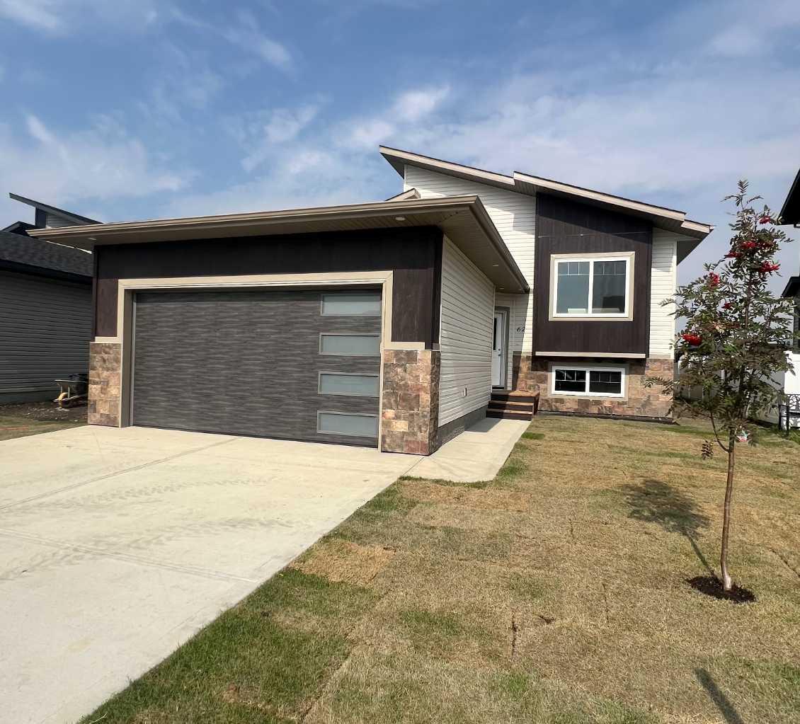 62 Metcalf Way, Lacombe, AB T4L 0J9