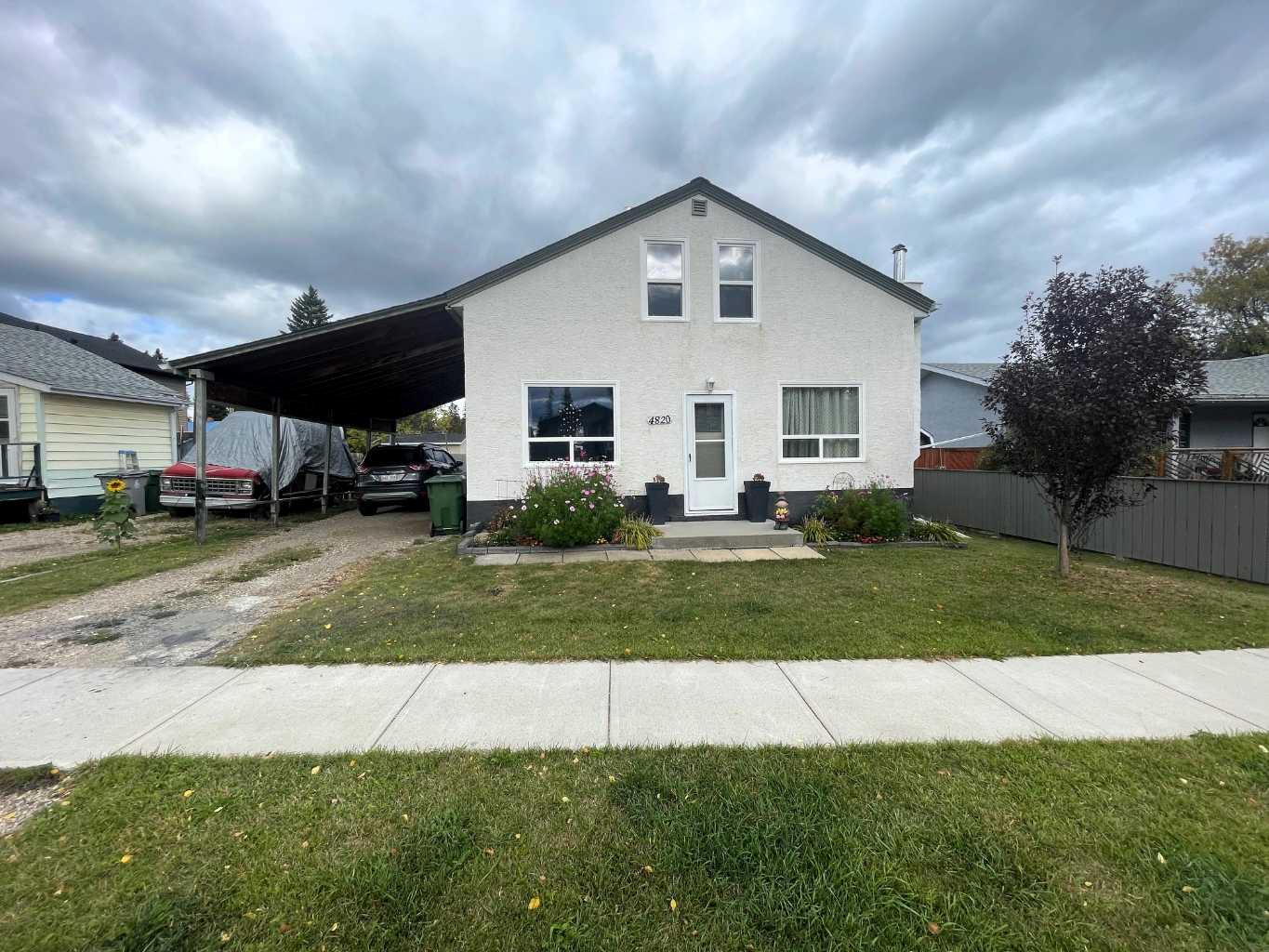 17 Avenue Unit 4820, Edson, AB T7E 1V6