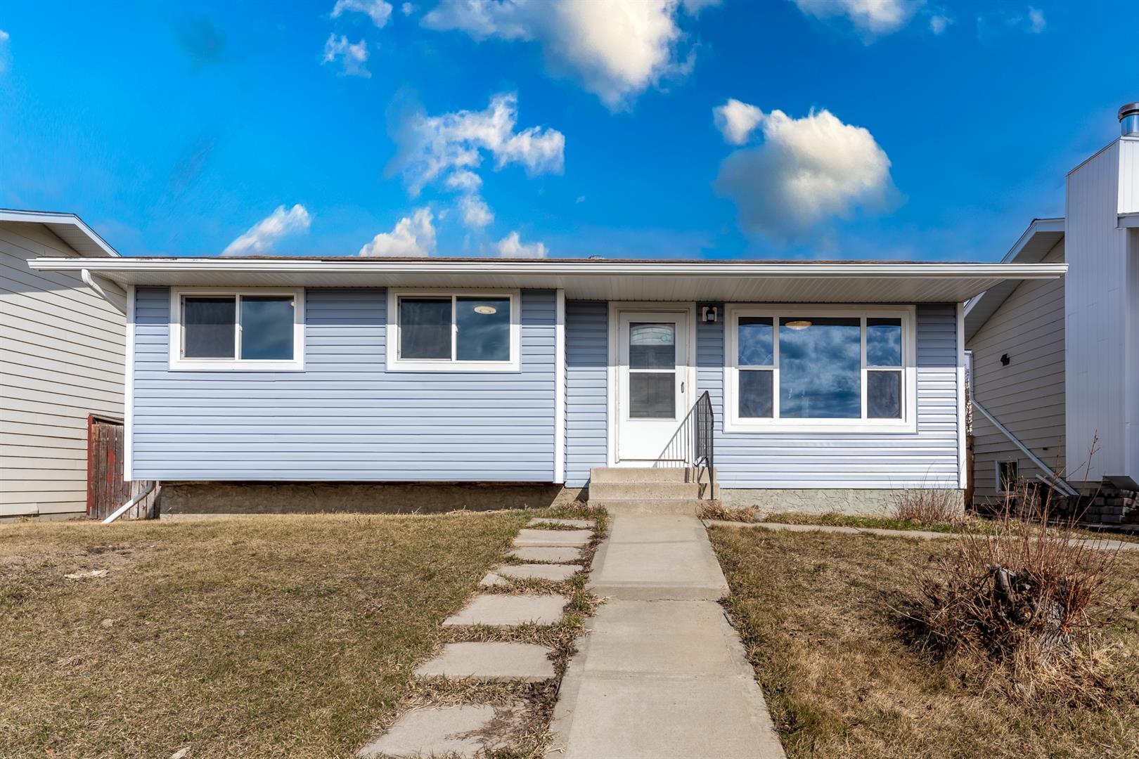 , Innisfail, AB T4G 1G2 | MLS # | Houseful