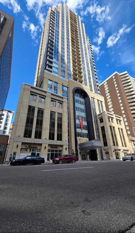 930 6 Avenue Sw Unit 1206, Calgary, AB T2P 1J3