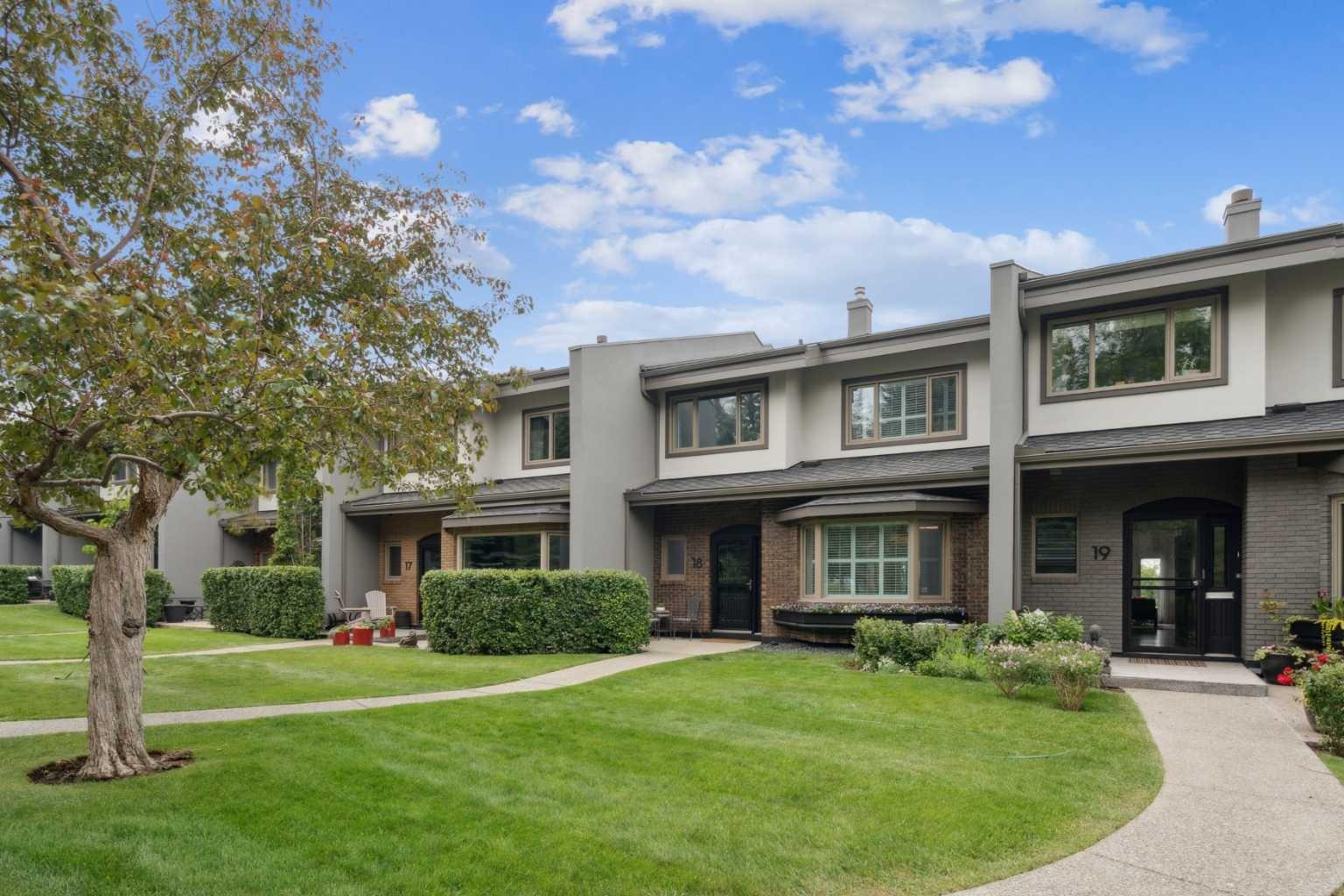 3203 Rideau Place Sw Unit 18, Calgary, AB T2S 2T1