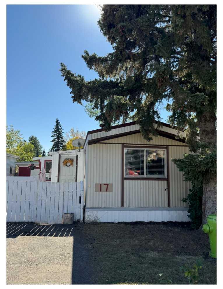 6834 59 Avenue #17, Red Deer, AB T4P 1C9