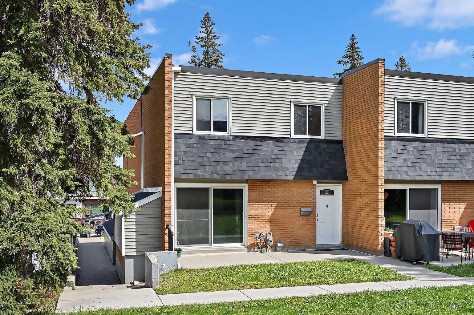 43 Street Sw Unit 3507, Calgary, AB T3E 3P4