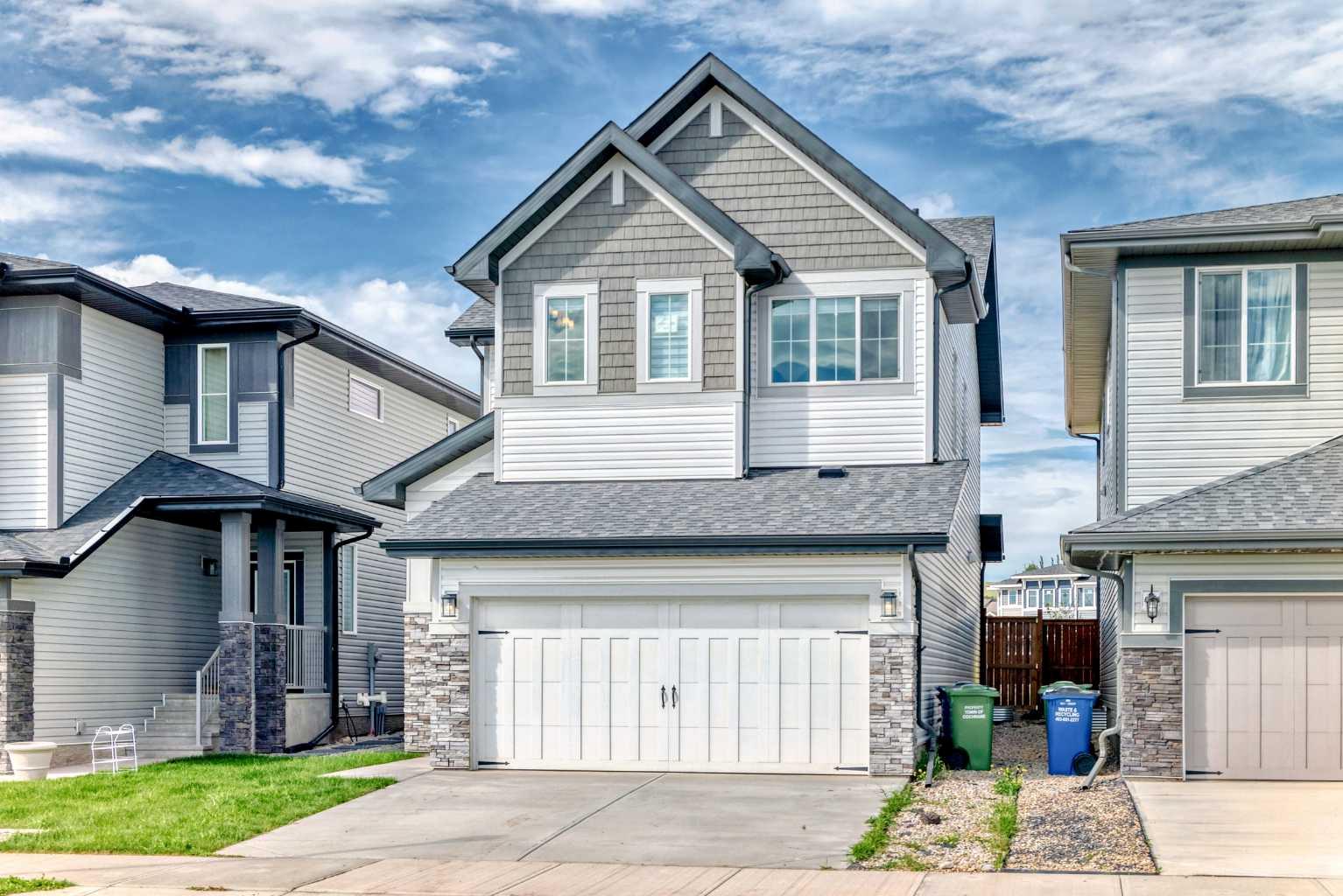 312 Heartland Way, Cochrane, AB T4C 0X2