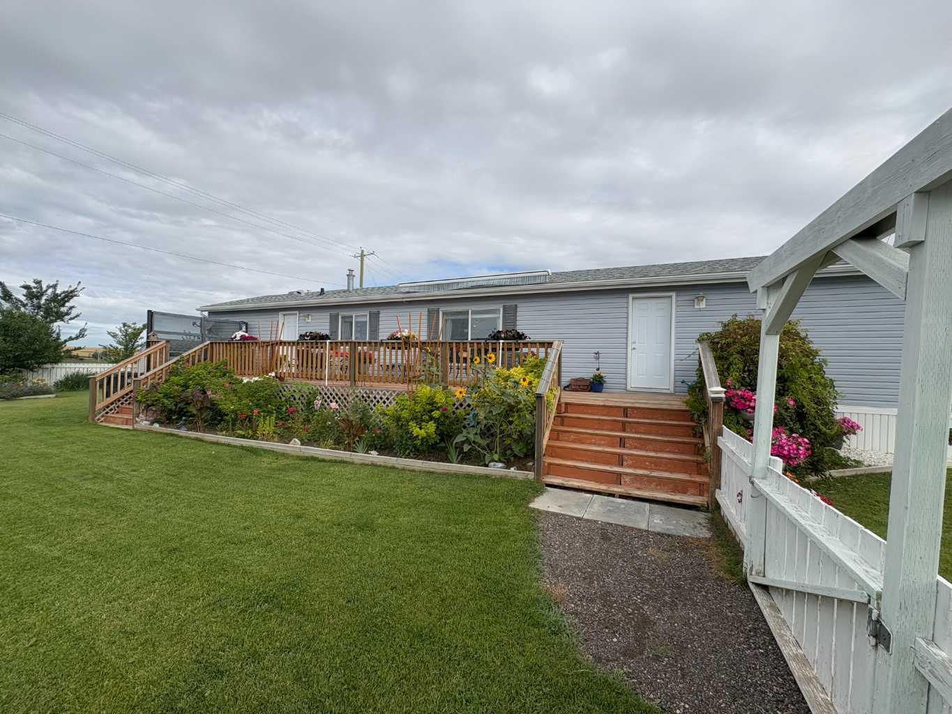 947 Main St NW, Milk River, AB T0K 1M0