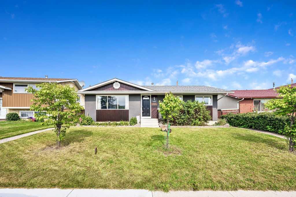 5 Avenue Se Unit 5212, Calgary, AB T2A 4Y9