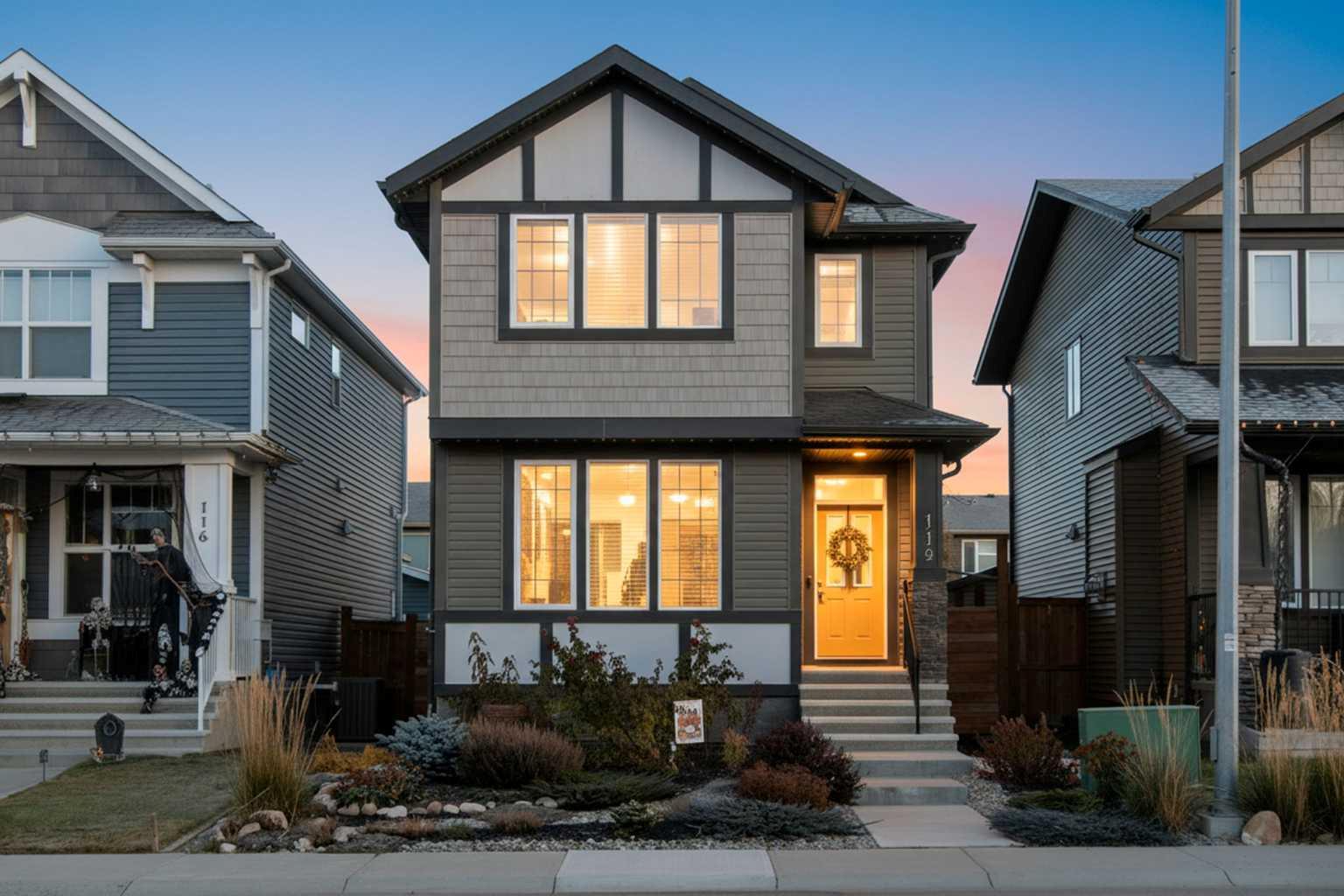 112 Fireside Cres, Cochrane, AB T4C 2A3