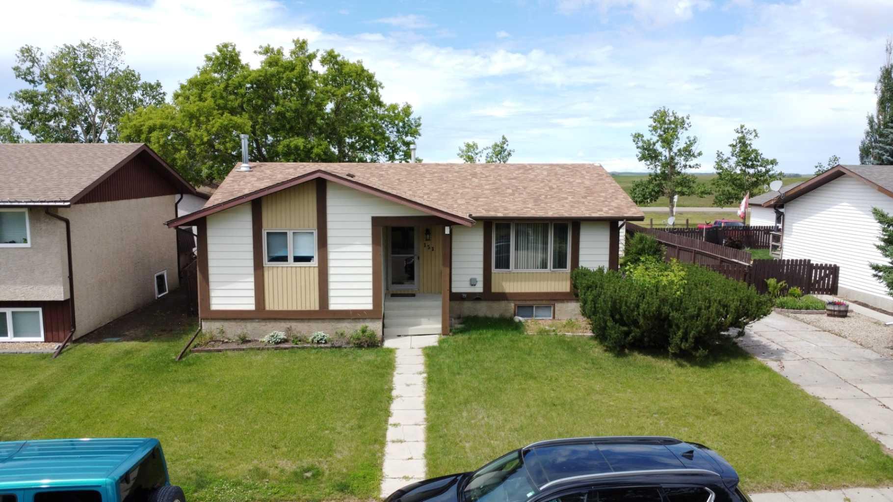 151 Shacker Cres, Hanna, AB T0J 1P0