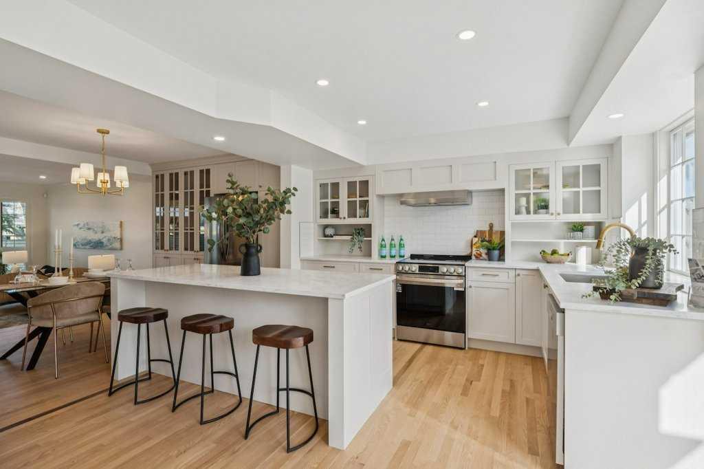 3437 42 Street Nw Unit 147, Calgary, AB T3A 2M7