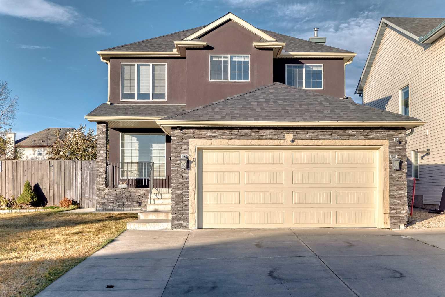 40 Marthas Meadow Pl NE, Calgary, AB T3J 4H6