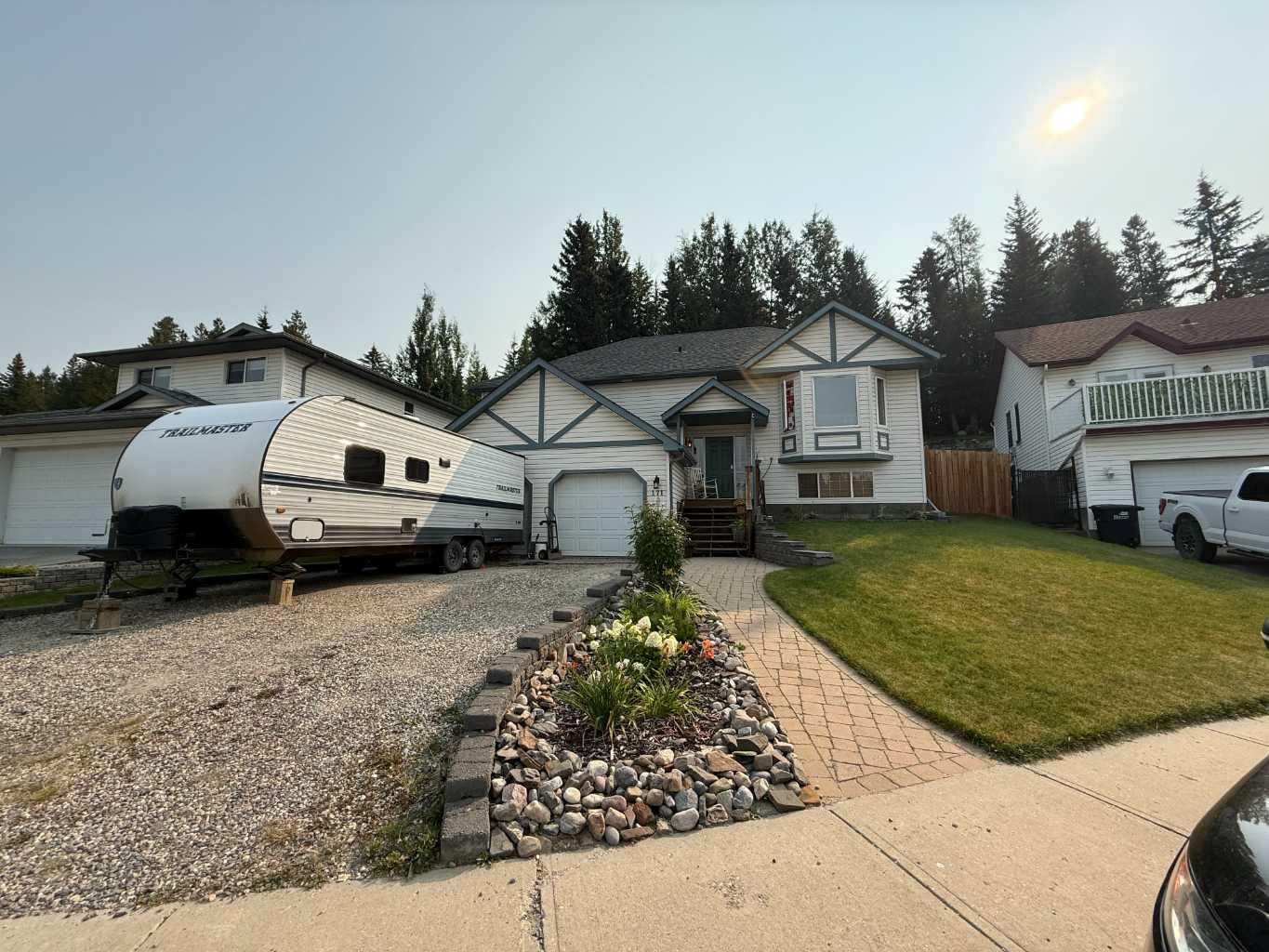 171 Sitar Cresent, Hinton, AB T7V 1S7