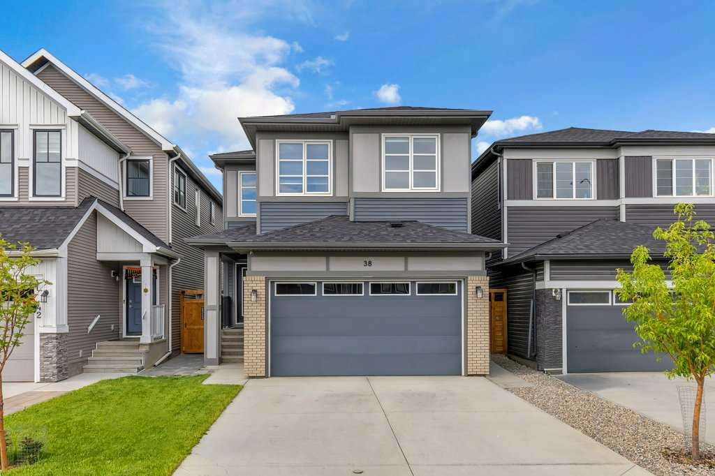 38 Carringsby Way NW, Calgary, AB T3P 1T4