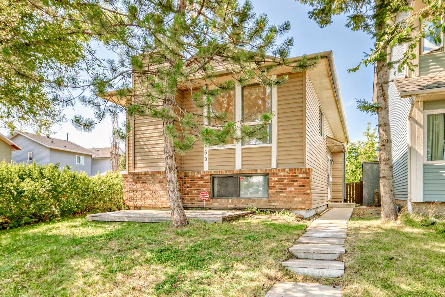 269 Edgepark Blvd NW, Calgary, AB T3A 4J1