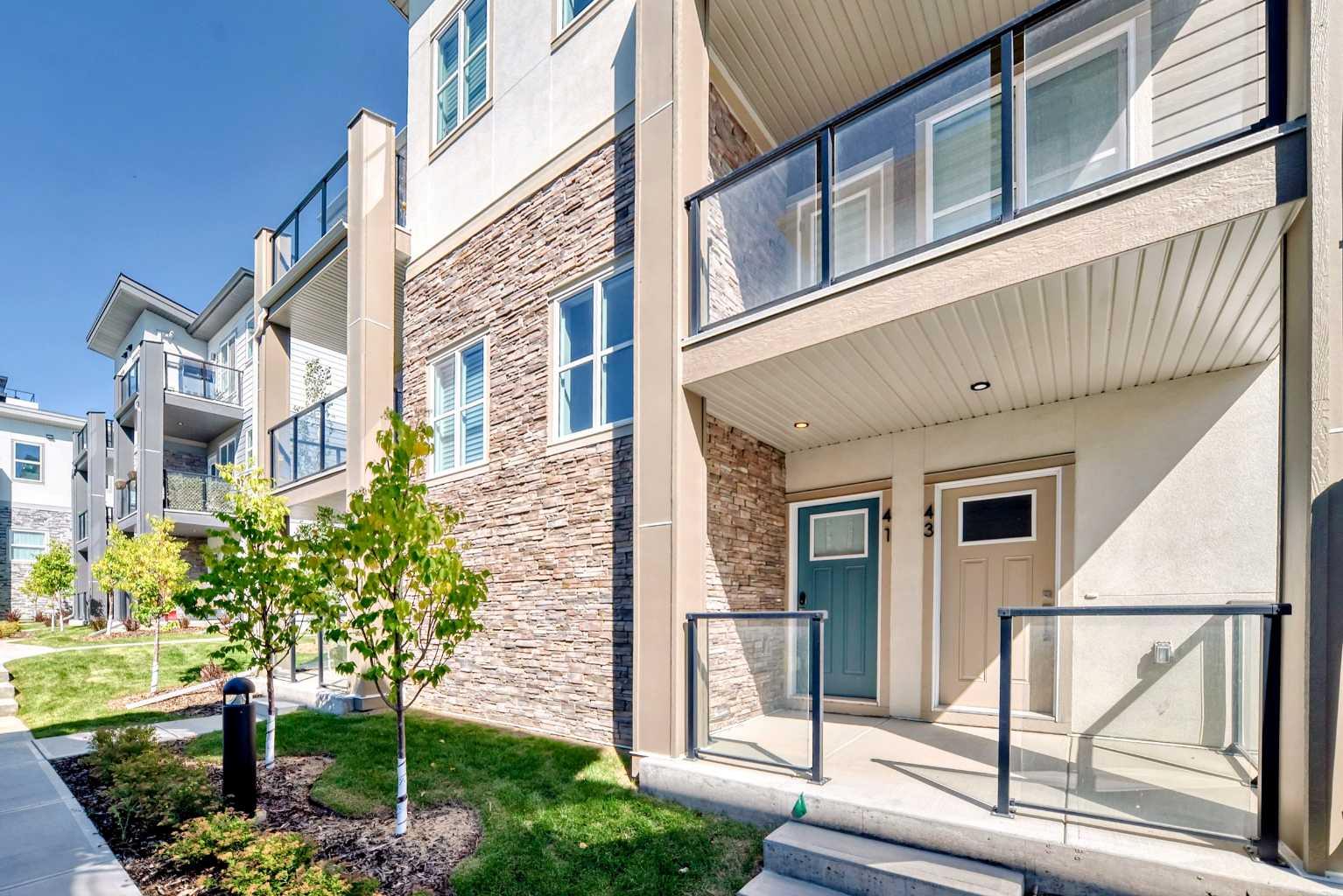 2117 81 Street Sw Unit 41, Calgary, AB T3H 6H5
