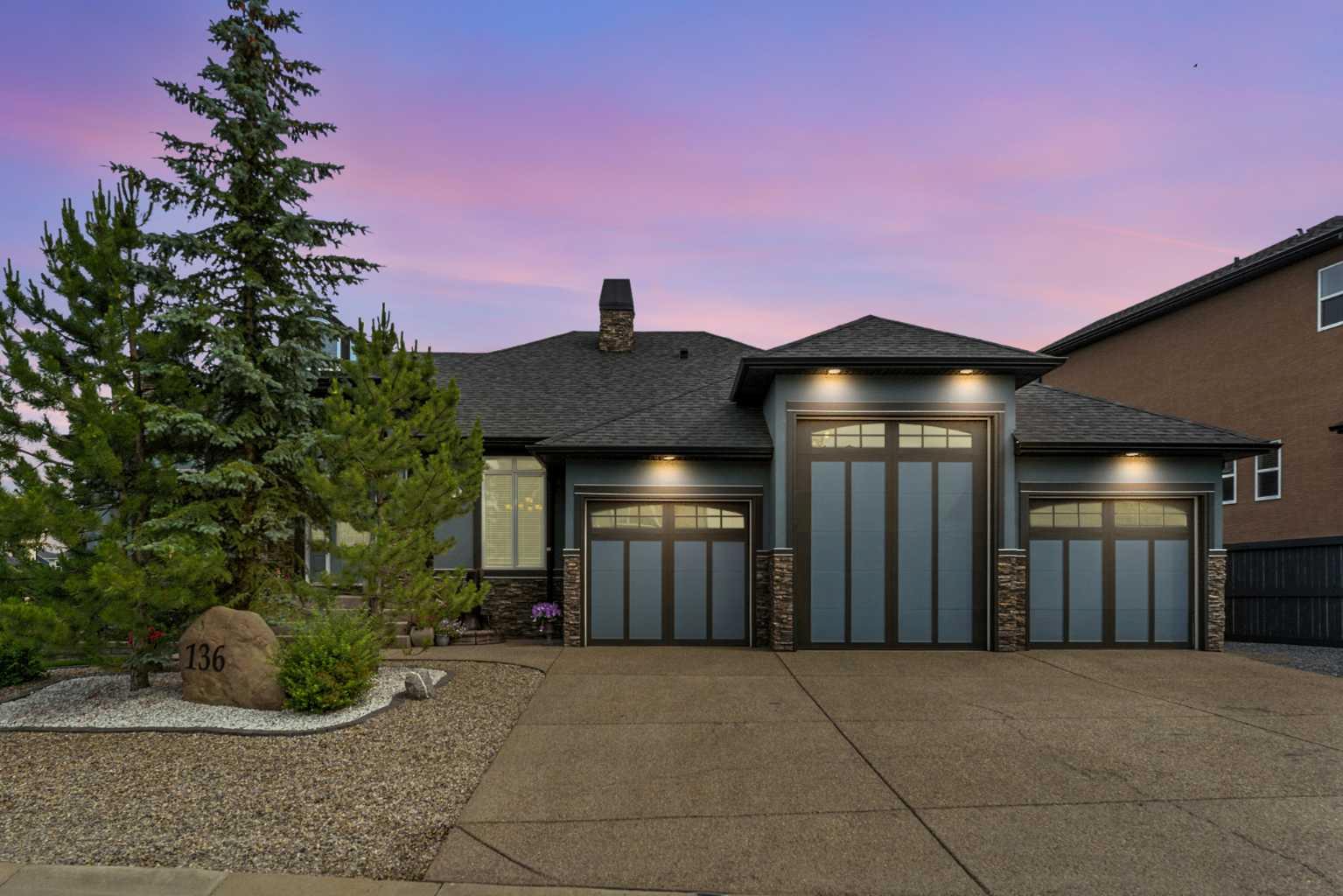 136 Magenta Cres, Chestermere, AB T1X 0K9