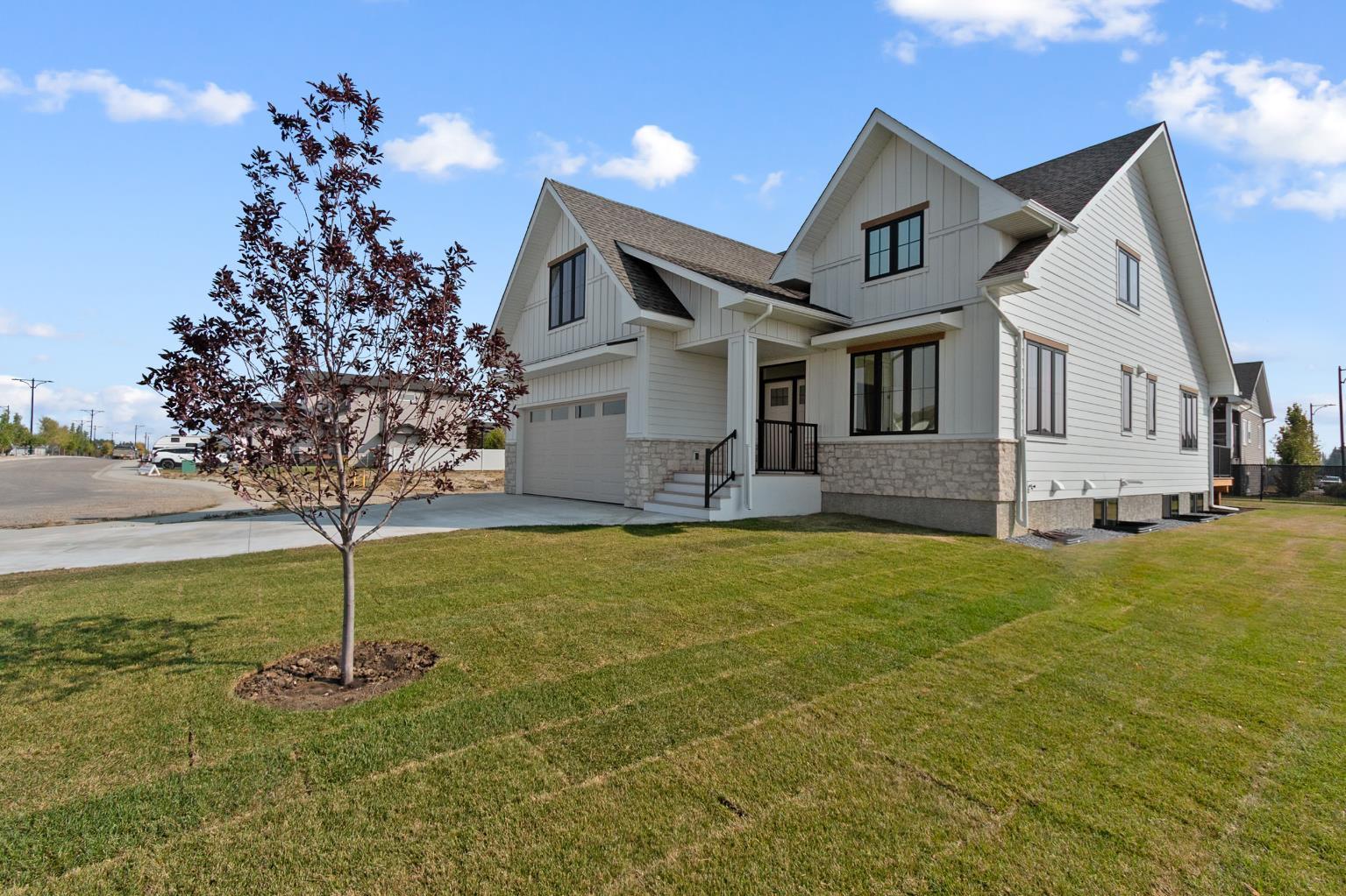 39 Williams Ave, Olds, AB T4H 0E6