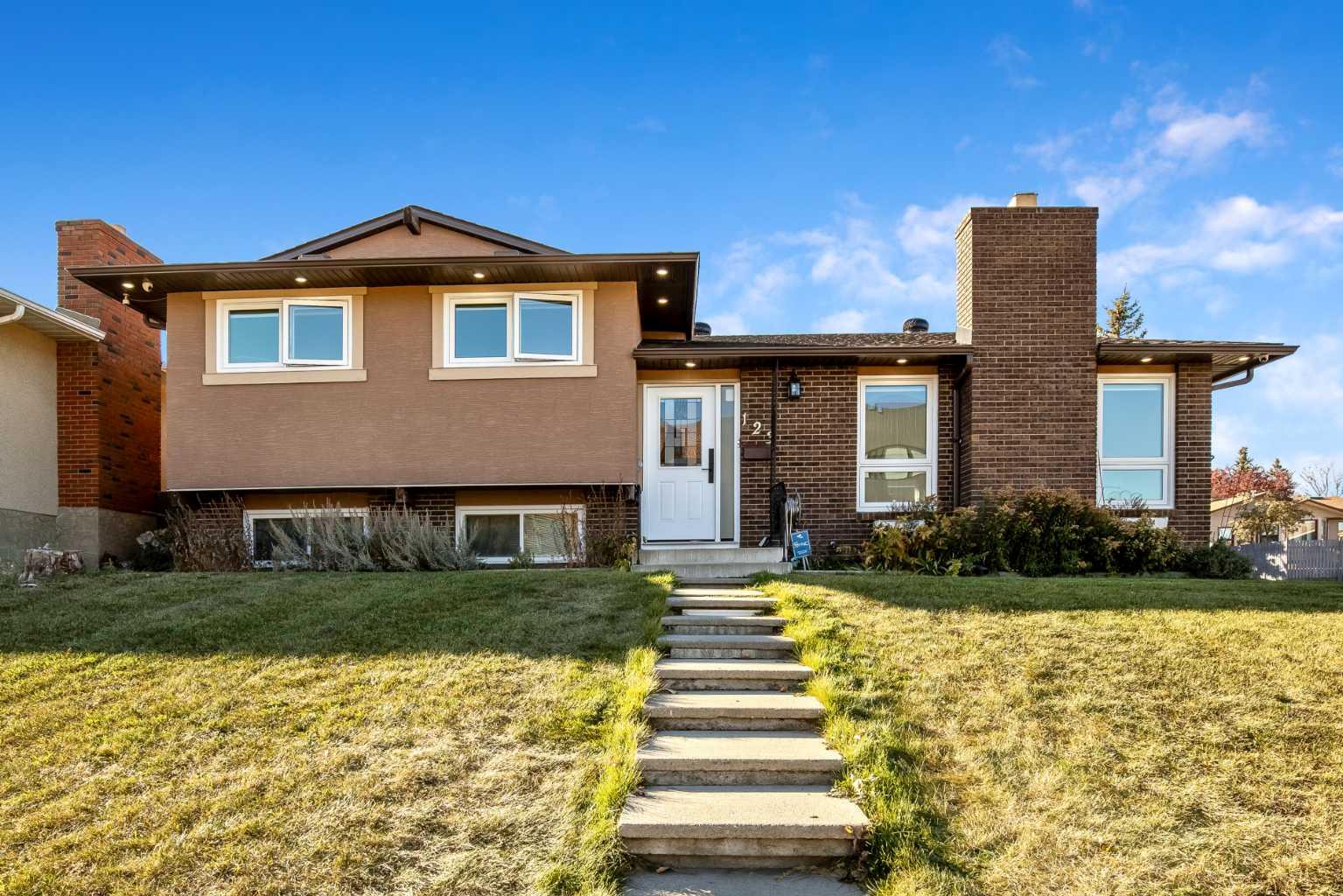 123 Pinemill Way NE, Calgary, AB T1Y 2C6
