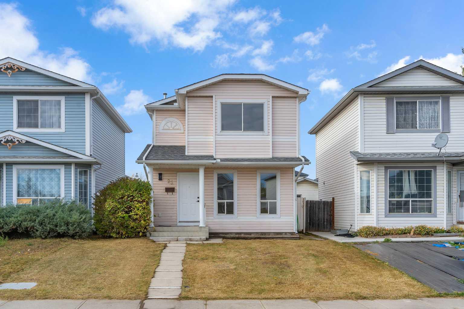 25 San Diego Way NE, Calgary, AB T1Y 7A4