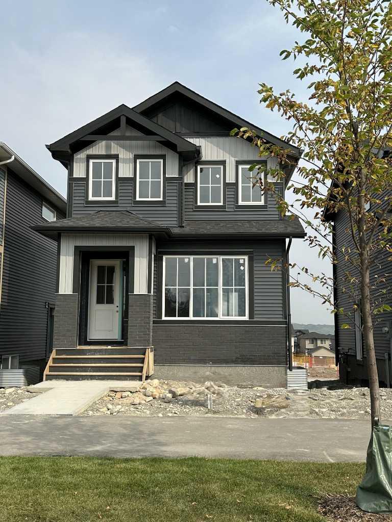 422 River Ave, Cochrane, AB T4C 3B8