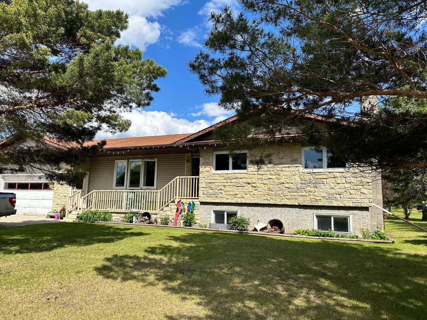 15 Hawkes St, Marsden, SK S0M 1P0