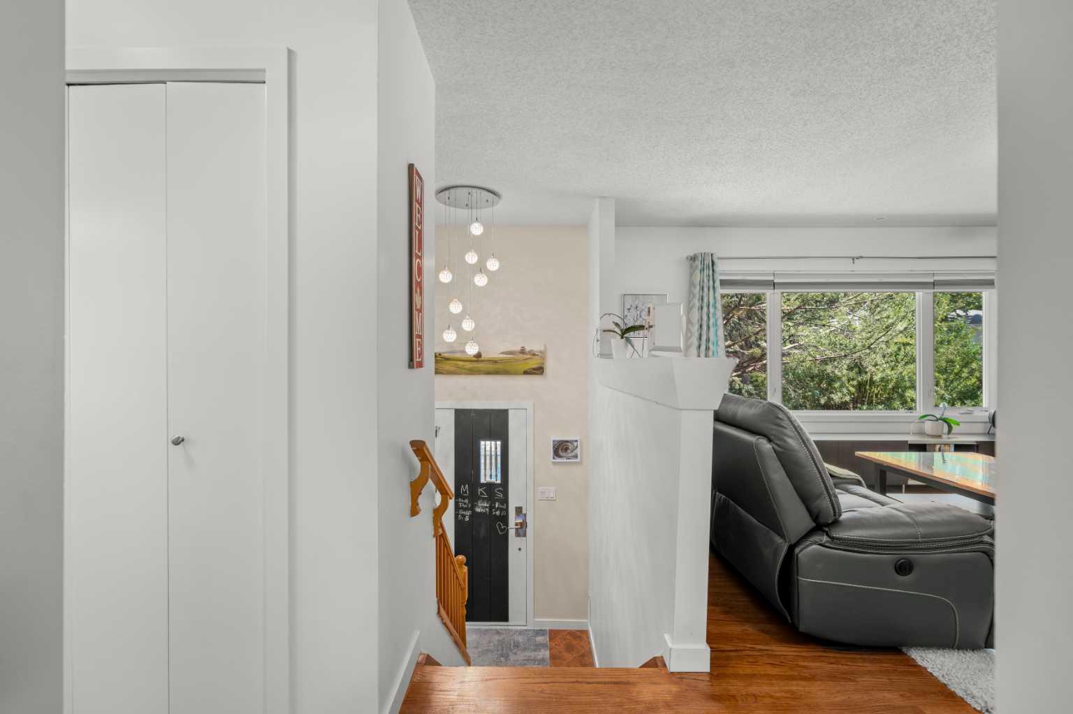3251 Bearspaw Dr NW, Calgary, AB T2L 1T1